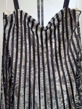 JS Collections Black/Cream Striped Floral Pleated Spaghetti Strap Dress (Size:22